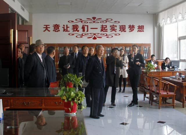 兗州區(qū)人大、政協(xié)領(lǐng)導(dǎo)蒞臨天意機(jī)械參觀考察